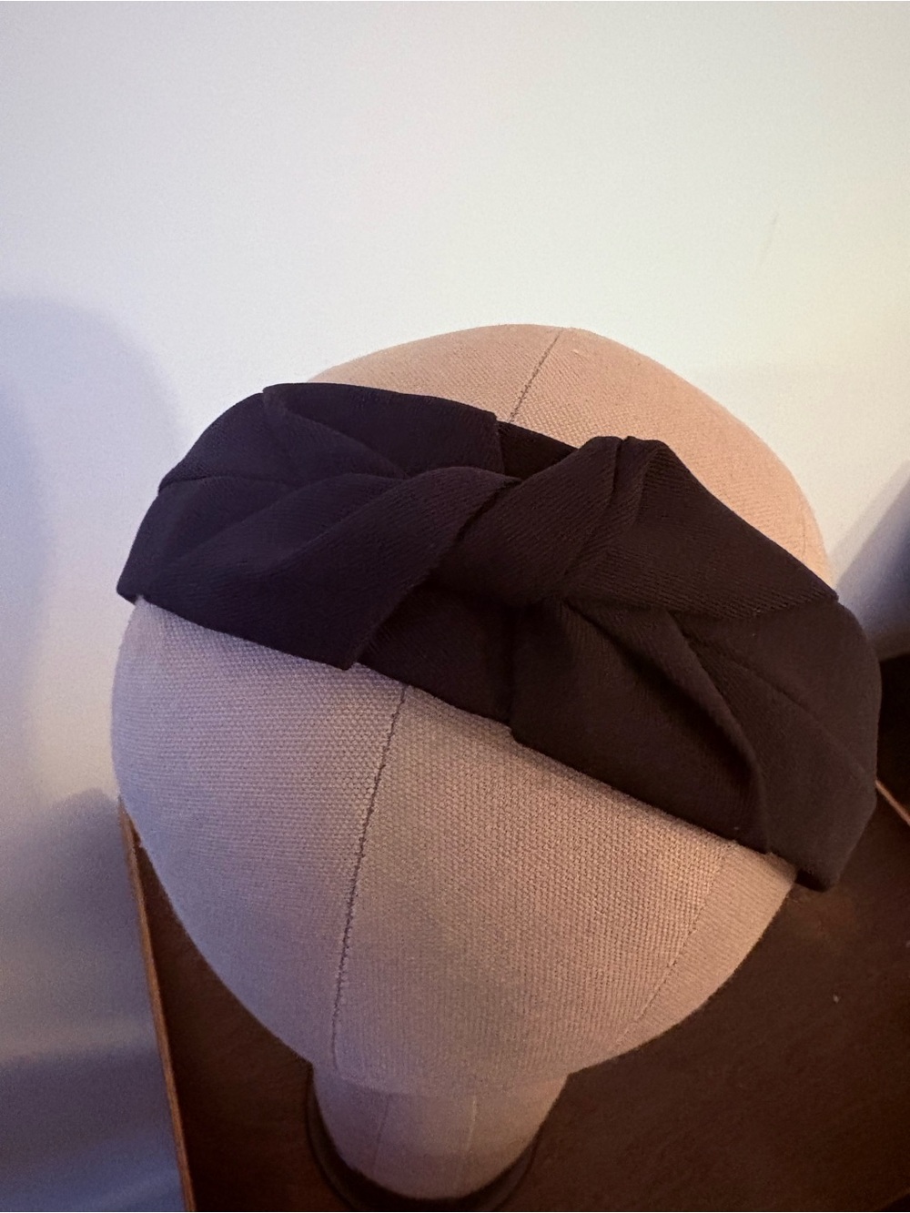 Knotted Black Fabric Headband — Sleek Everyday Accessory
